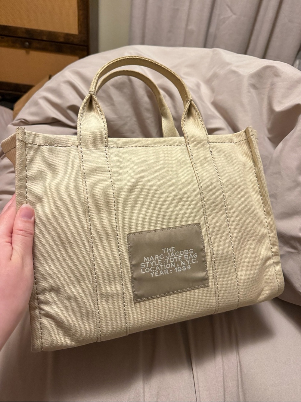 Marc Jacobs Cream Canvas The Tote Bag - Picture 5 of 11